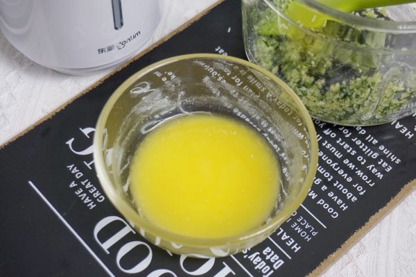 葱香蒜泥吐司条