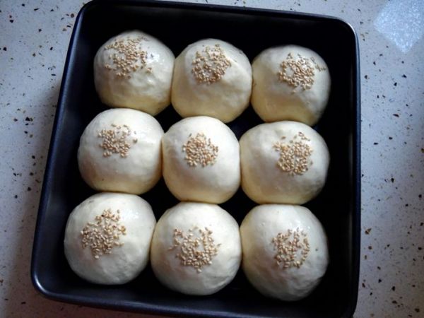 全麦芝麻小餐包