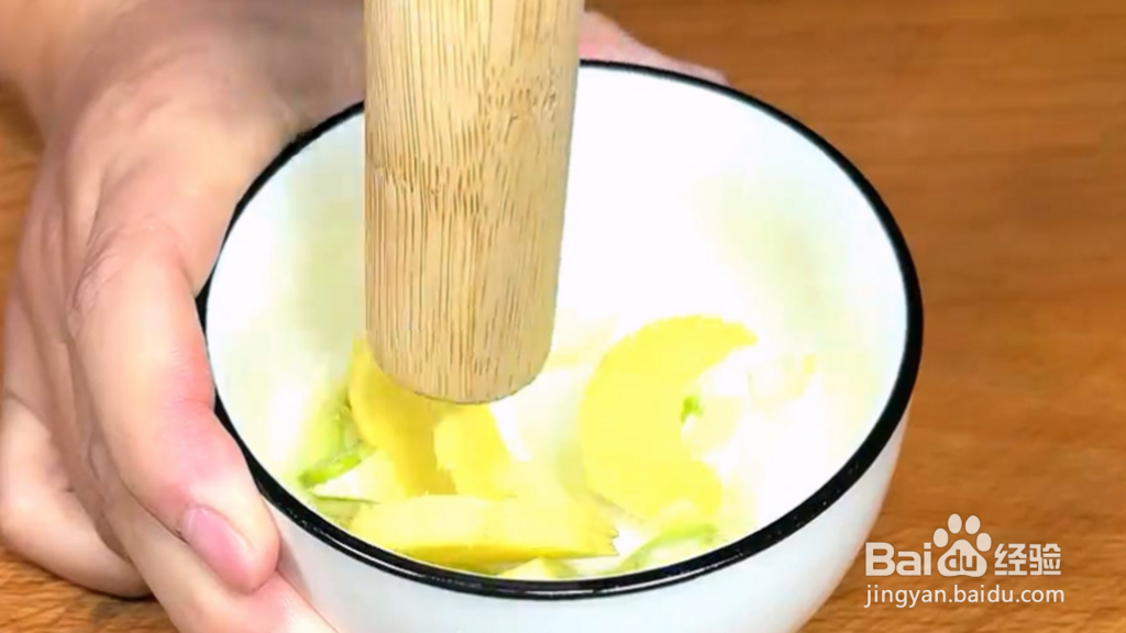 家常菜制作分享：香菜炒牛肉