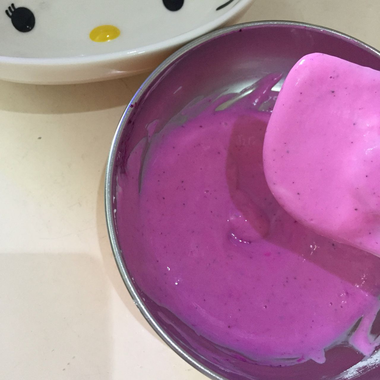 教你如何做出好吃的火龙果溶豆，一学就会哦。