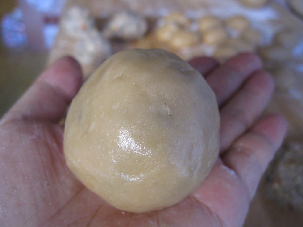 中秋节美食大盘点:好吃五仁月饼自己做,健康又营养