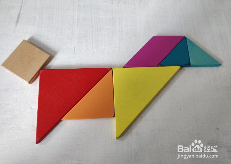 用七巧板怎样拼一条腊肠狗?