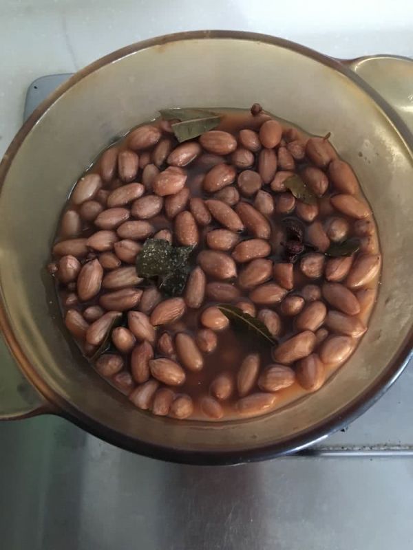 杂蔬五香花生米