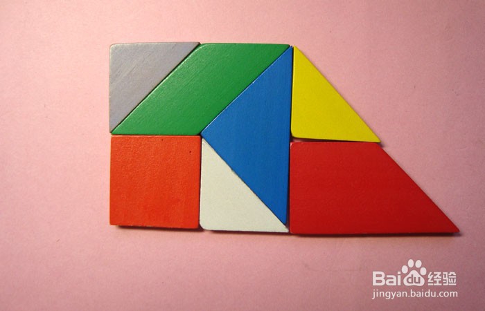 九巧板如何拼出梯形的图形