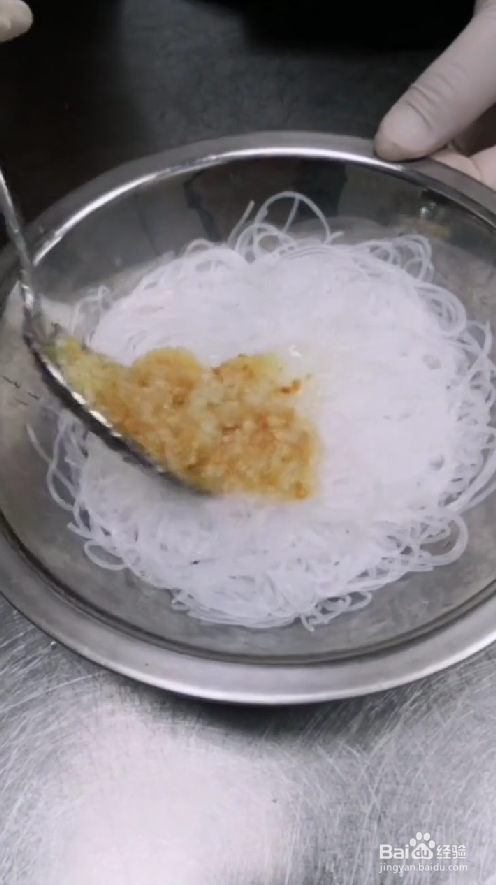 蒜蓉粉丝蒸竹蛏王如何制作