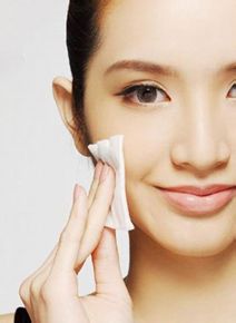 如何用正确的手法使用化妆水