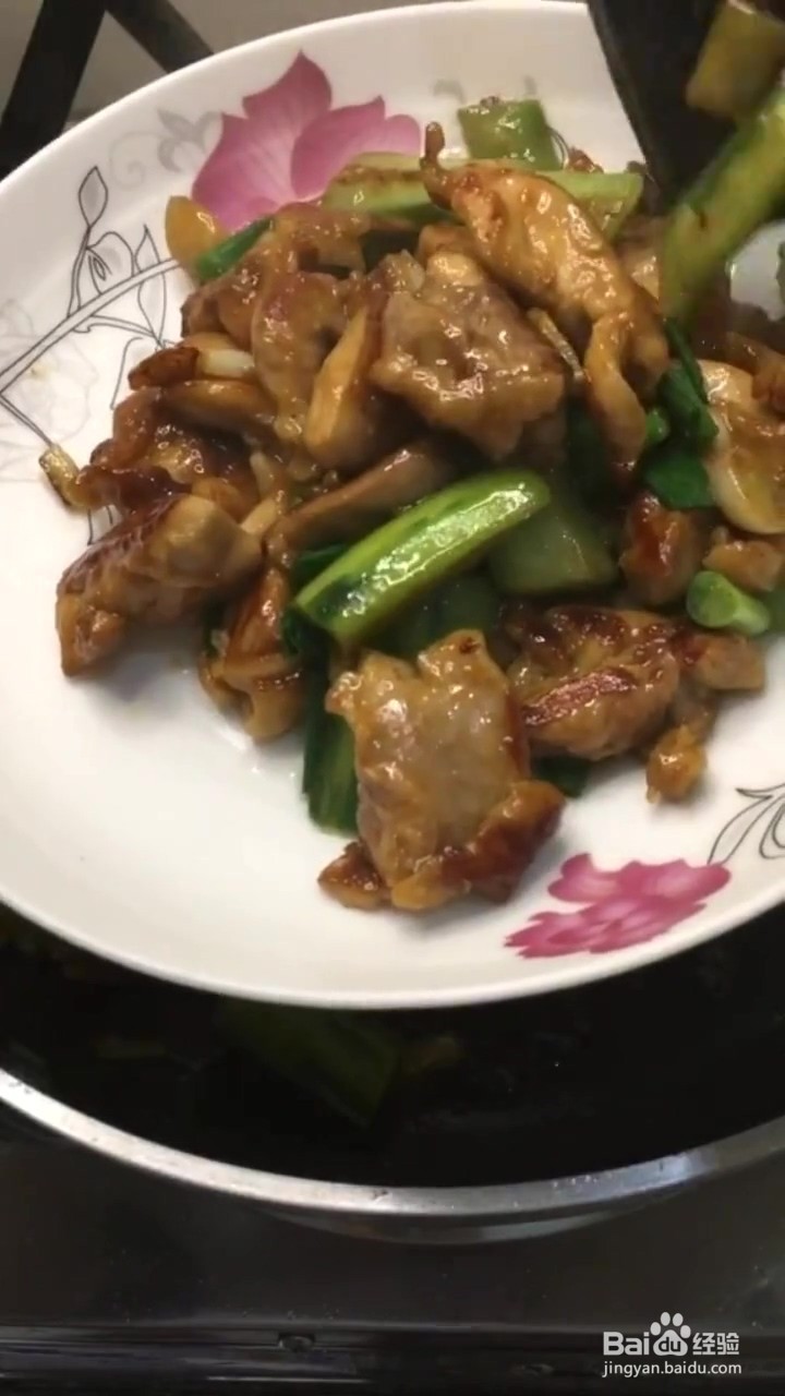 如何制作丝瓜炒鸡肉