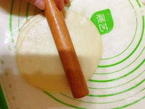 皮薄馅多的韭菜盒子