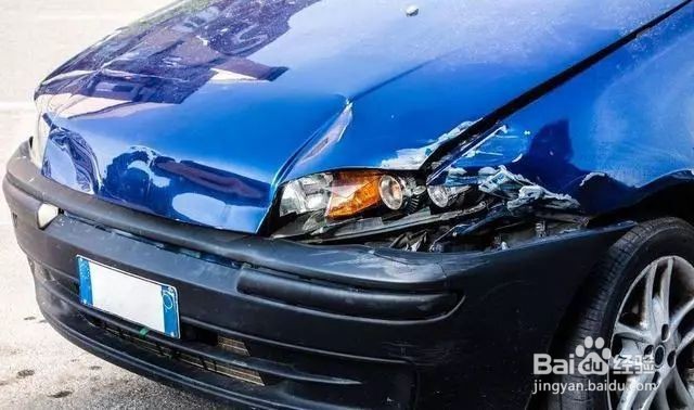 汽车前盖怎么盖回去