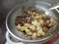 美食做法红烧肉焖饭