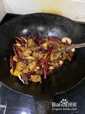 新疆正宗大盘鸡制作过程