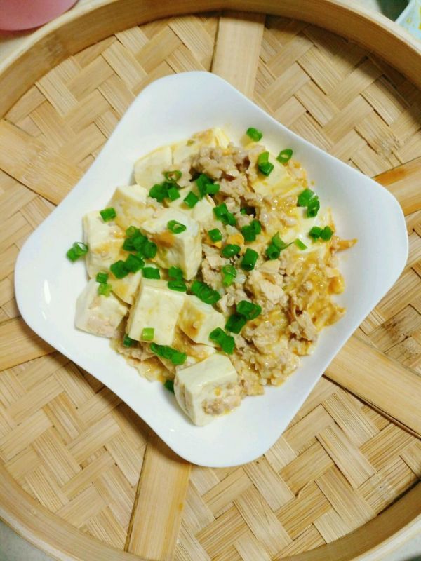 咸蛋黄肉沫烧豆腐