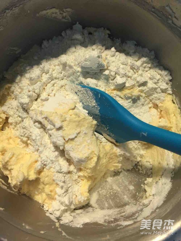 朗姆酒葡萄干磅蛋糕