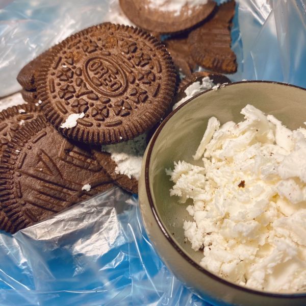 草莓奥利奥雪媚娘