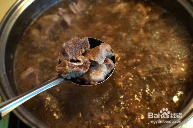 西红柿牛肉粉丝煲的做法
