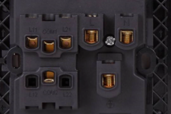 一开五孔开关安装方法 一开五孔开关安装注意事项