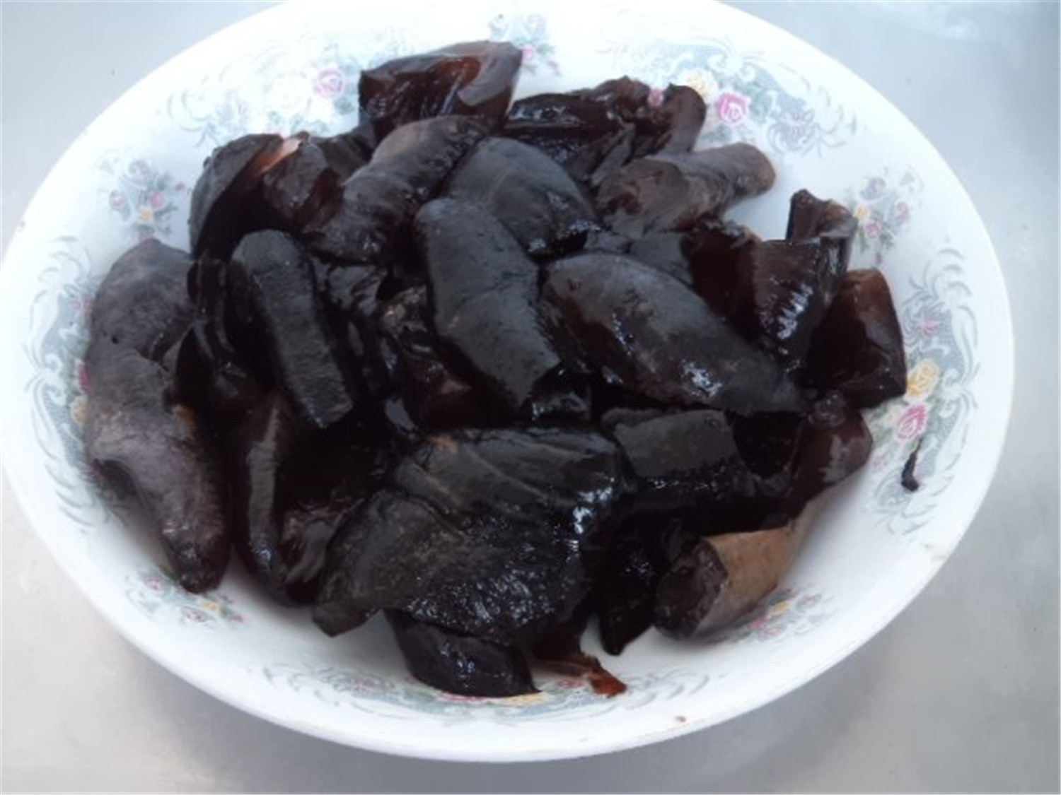 海参能和洋葱一起吃吗