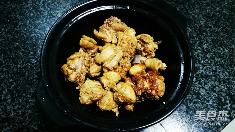 黄焖鸡的家常做法