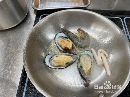 西班牙海鲜烩饭的做法