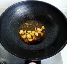 自制餐厅里的火爆菜---宫保虾球