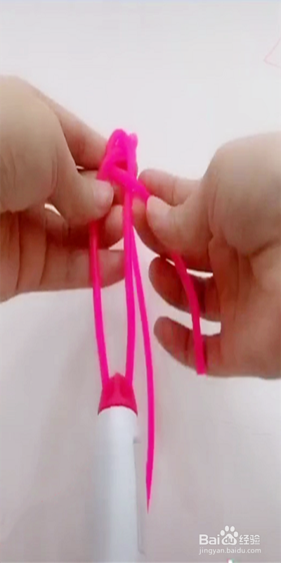 不剪又不卷,怎么才能使一根绳子变短呢