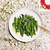 如何制作美味的蒜蓉炒莴苣