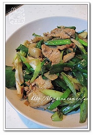 【芹菜花生米】清香爽口的降压菜