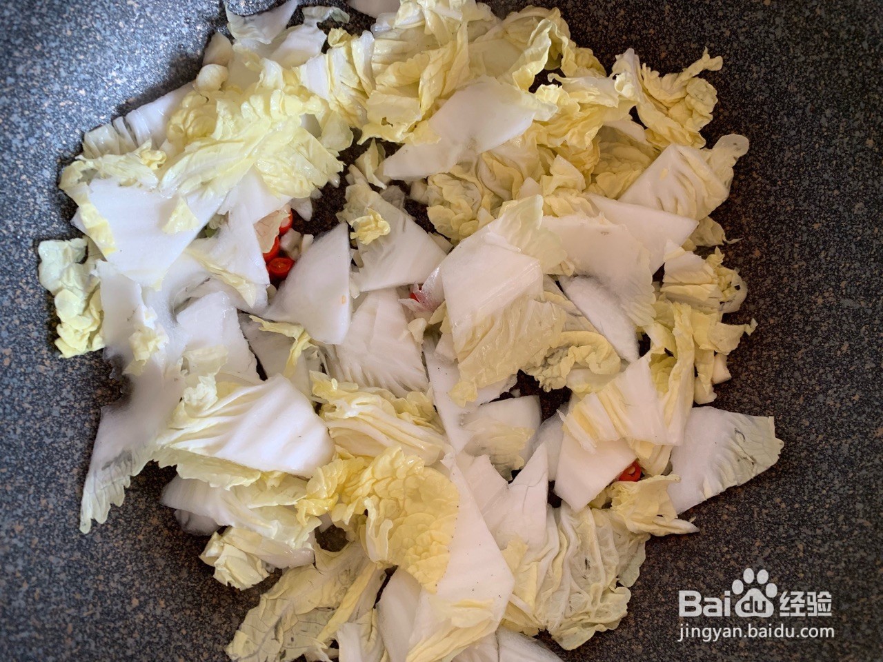 木耳炒白菜的做法