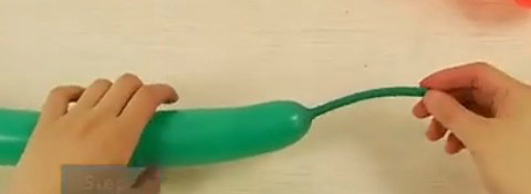 魔术气球做成6瓣花