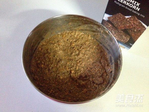 混合谷物黑裸麦面包