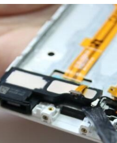 华为NOTE8手机怎么换屏幕玻璃