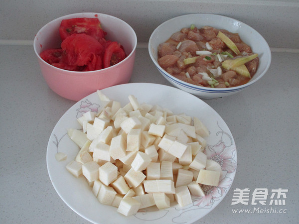 奖茄汁茭白鸡丁