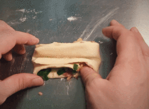 疫情期间适合做的奶香培根葱花馒头。