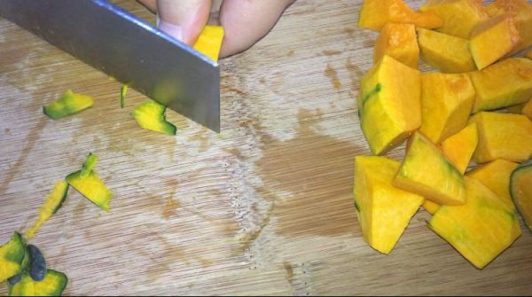 南瓜小米养生粥