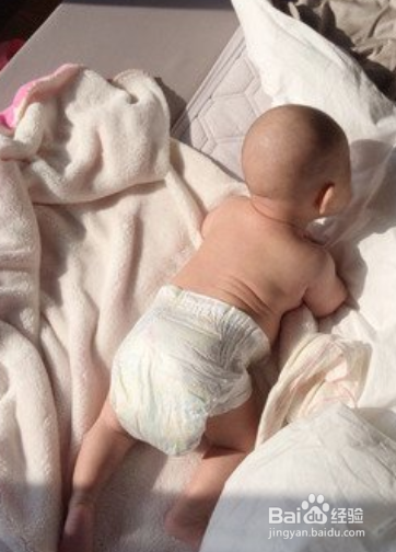 给宝宝晒太阳需要注意什么？