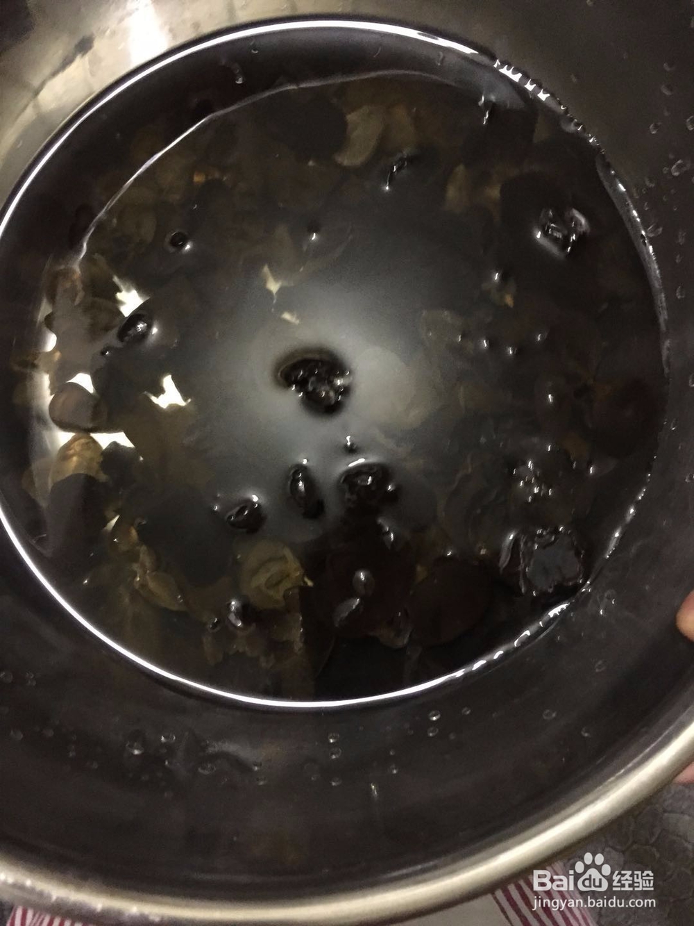 木耳大骨汤的超级简单做法