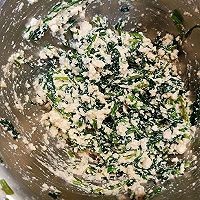 在家制作芝麻豆腐拌菠菜