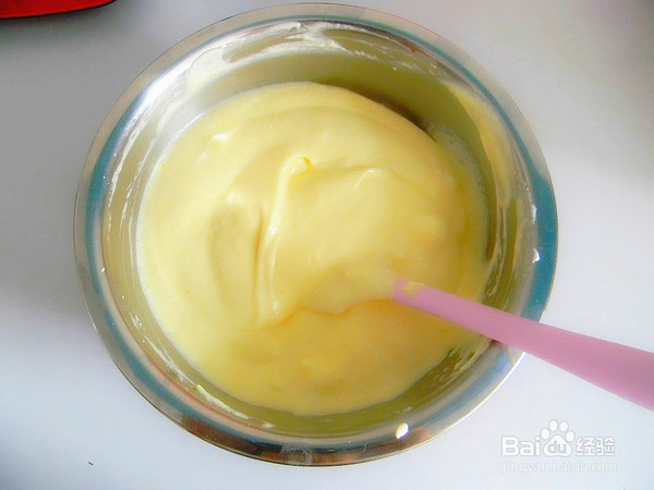 奶油裱花蛋糕的制作方法