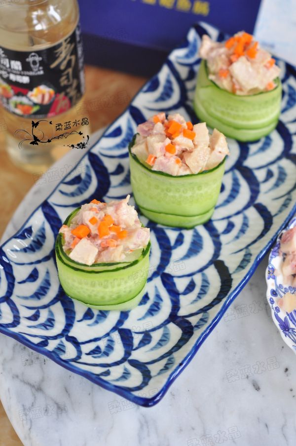 金枪鱼肠黄瓜寿司