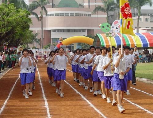 营销员接近客户的六大方法