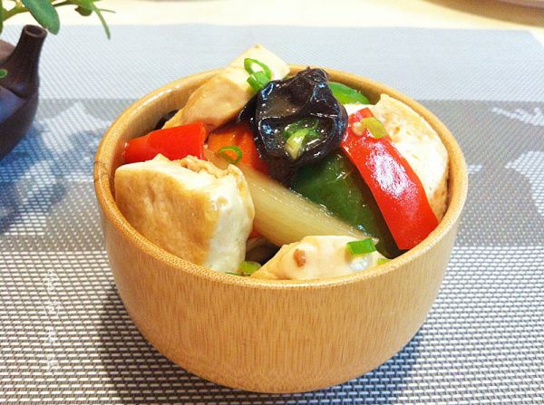 木耳辣椒烧豆腐