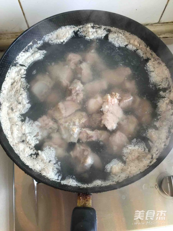 家常排骨的做法