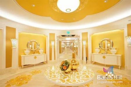 酒店客房床尾为什么要放一块布?很多人都不清楚…