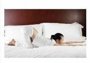 睡前瑜伽：调经、减肥、瘦身一步到位！