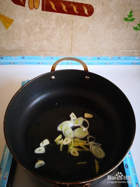 娃娃菜炒土豆片