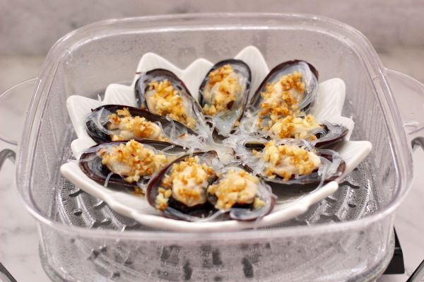 蒜香粉丝双椒青口贝