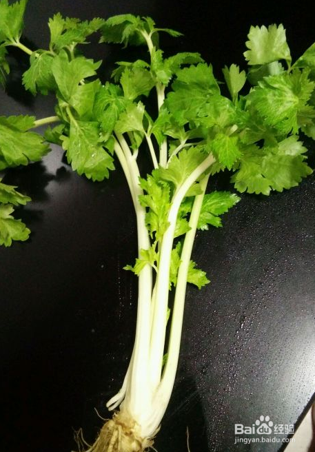 香菇青豆炒香干的做法