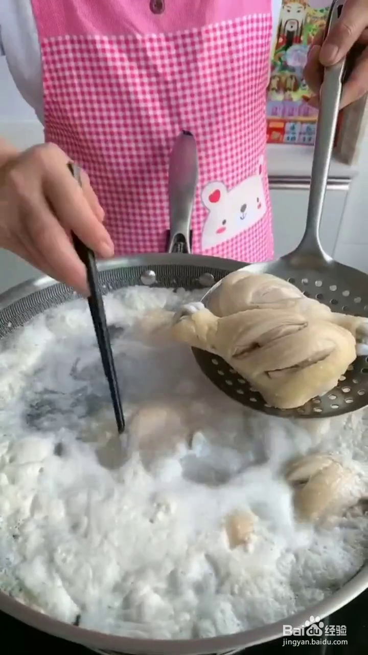 如何制作入味好吃的啤酒鸡腿？
