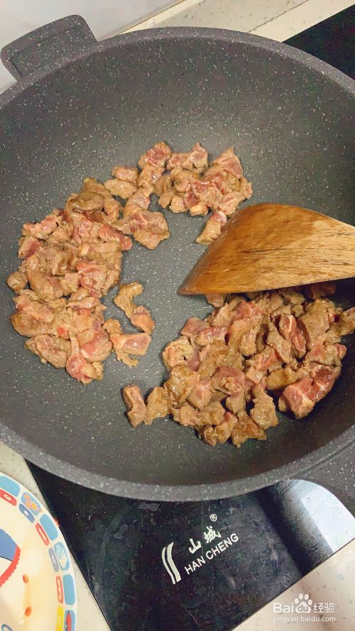 简单家常美味黑胡椒杏鲍菇牛肉粒怎么做