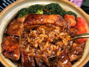 照烧鸡腿饭的做法